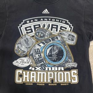 Vintage Adidas Men’s San Antonio Spurs 4 X‎ NBA Champion T Shirt Sz Small
